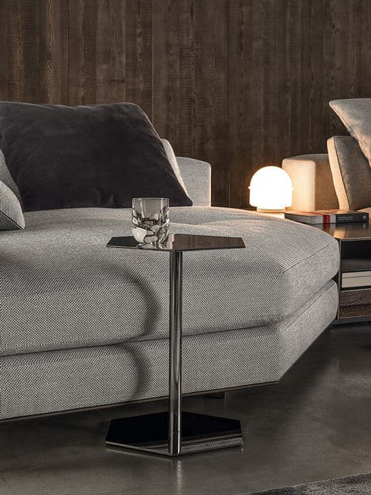 Brisley by Minotti