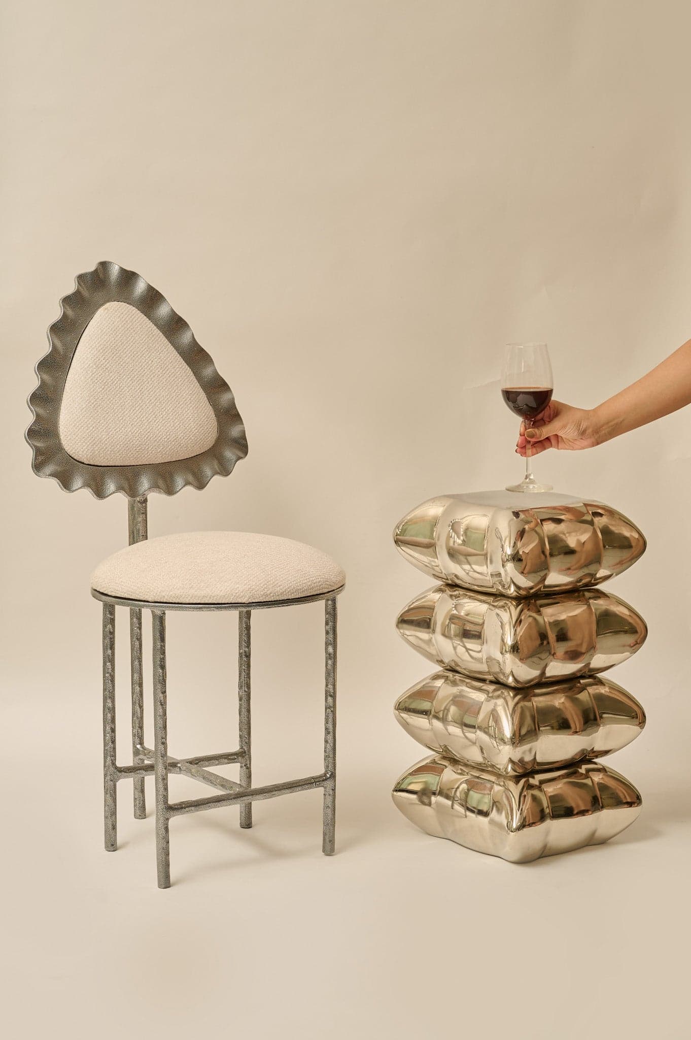 Pillow Drink Table by Lmnoh
