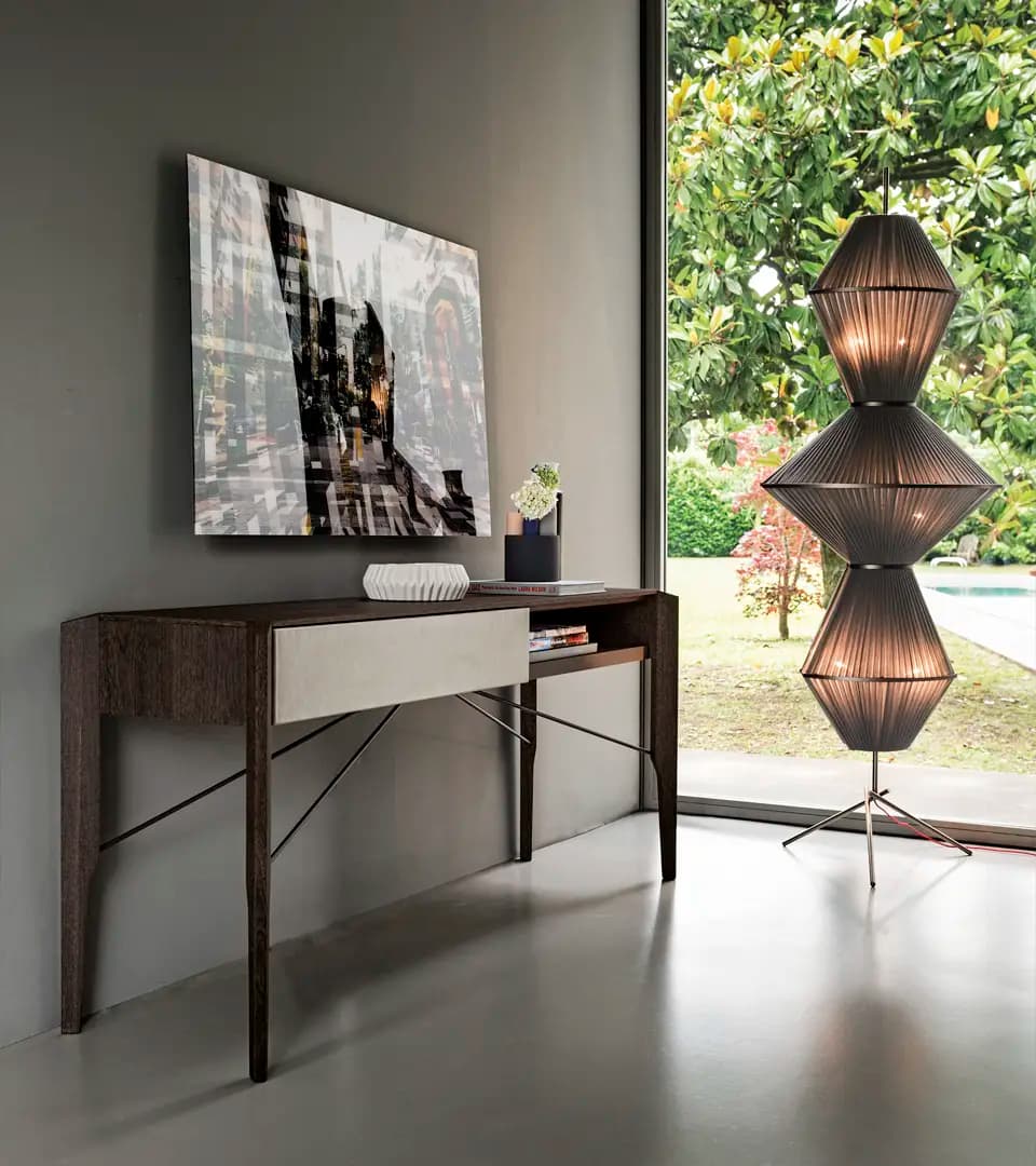 Glory console by Arketipo