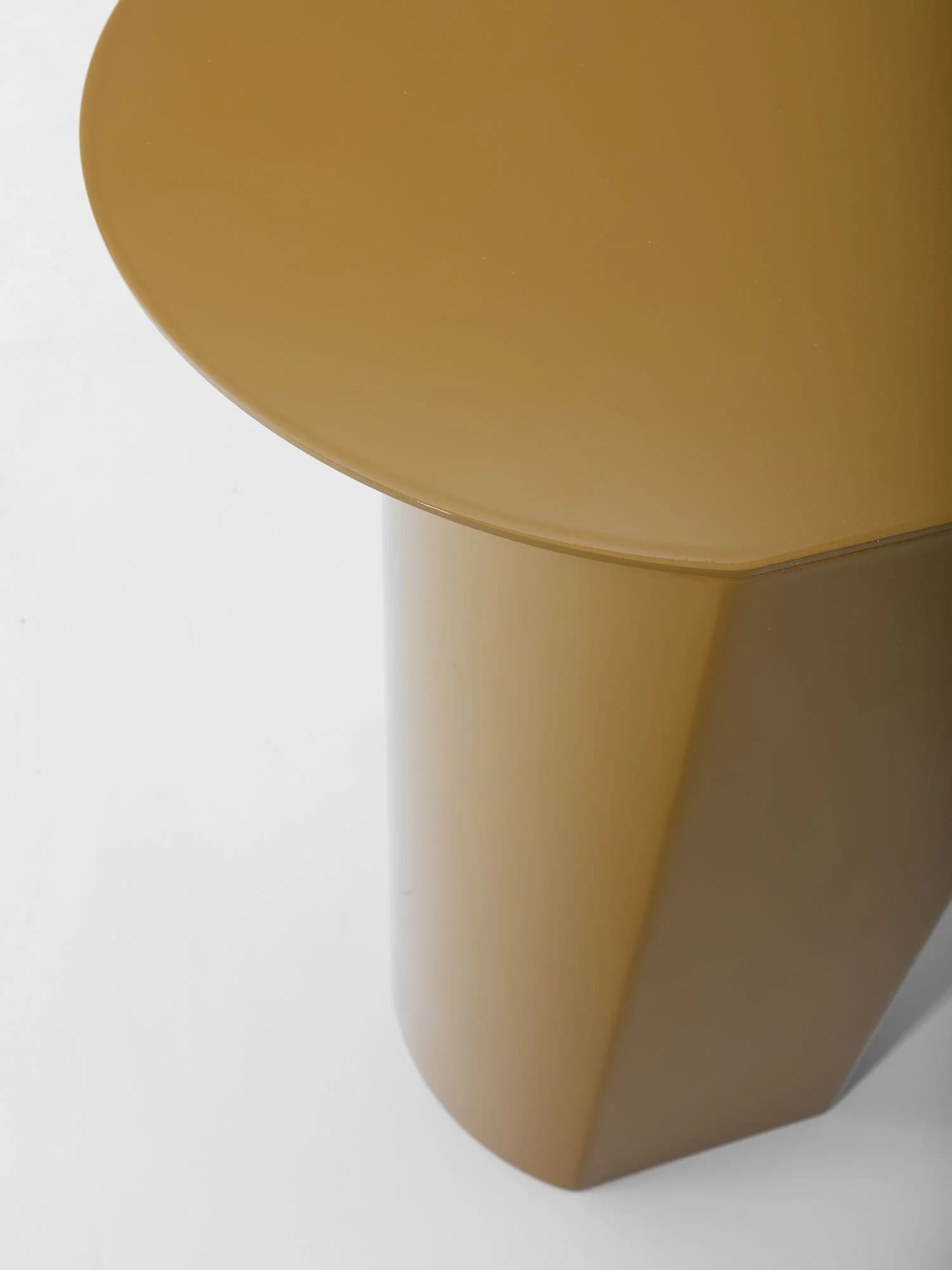 Elly by Frigerio Salotti