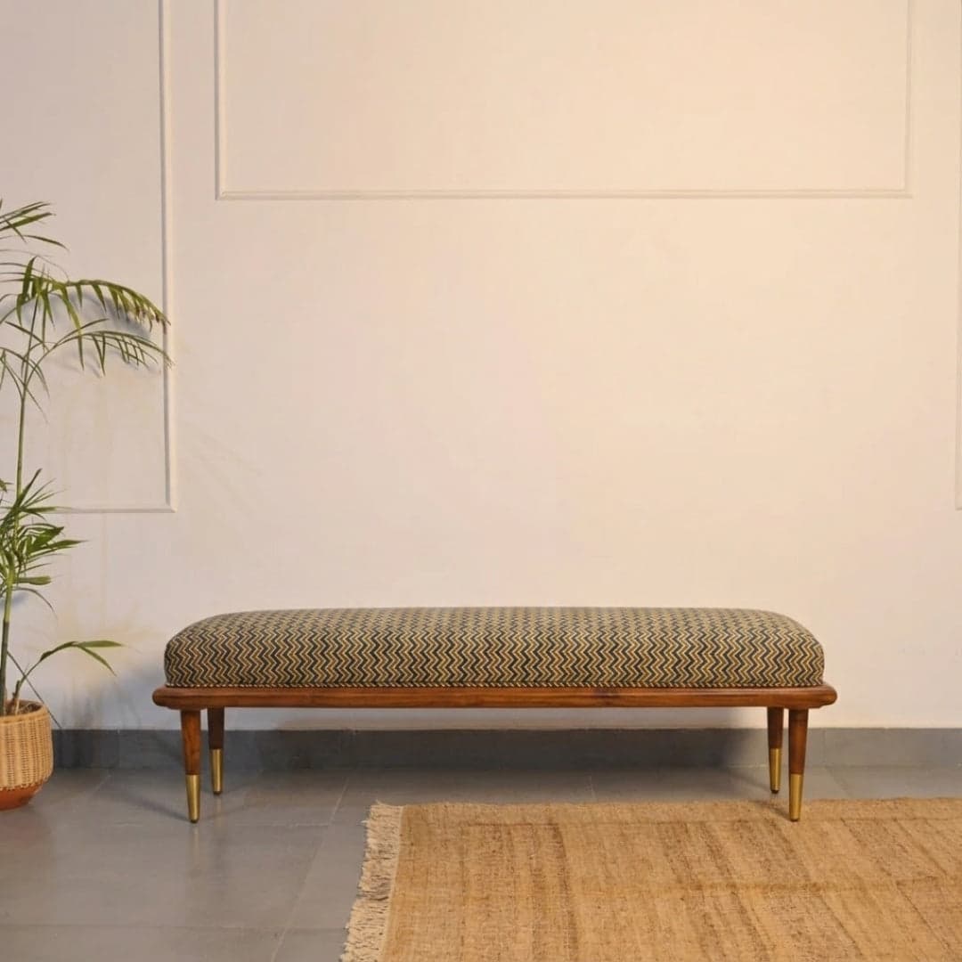 Linea Bench by Opaque studio