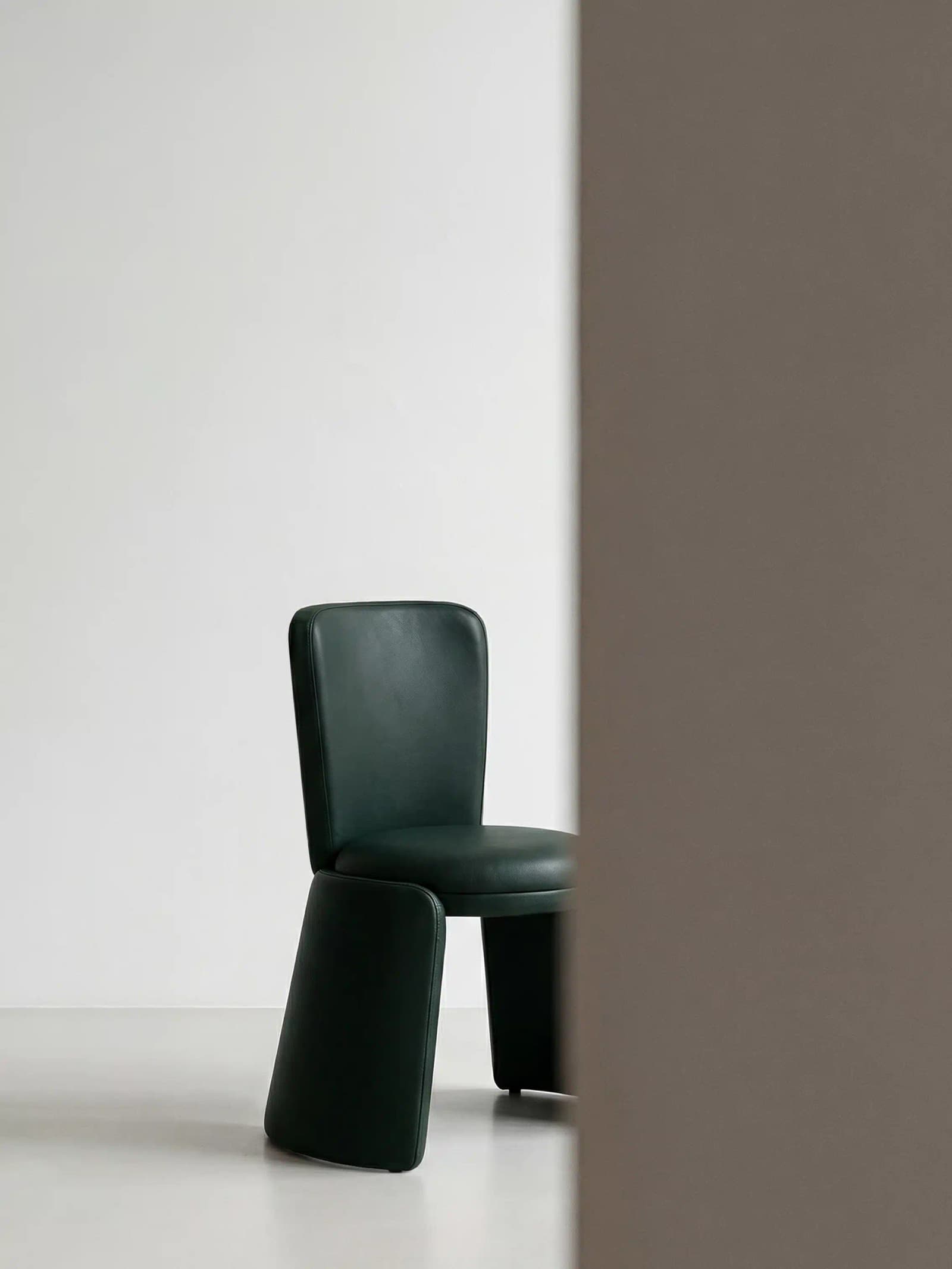 Inge by Secolo /Artefatto Design Studio