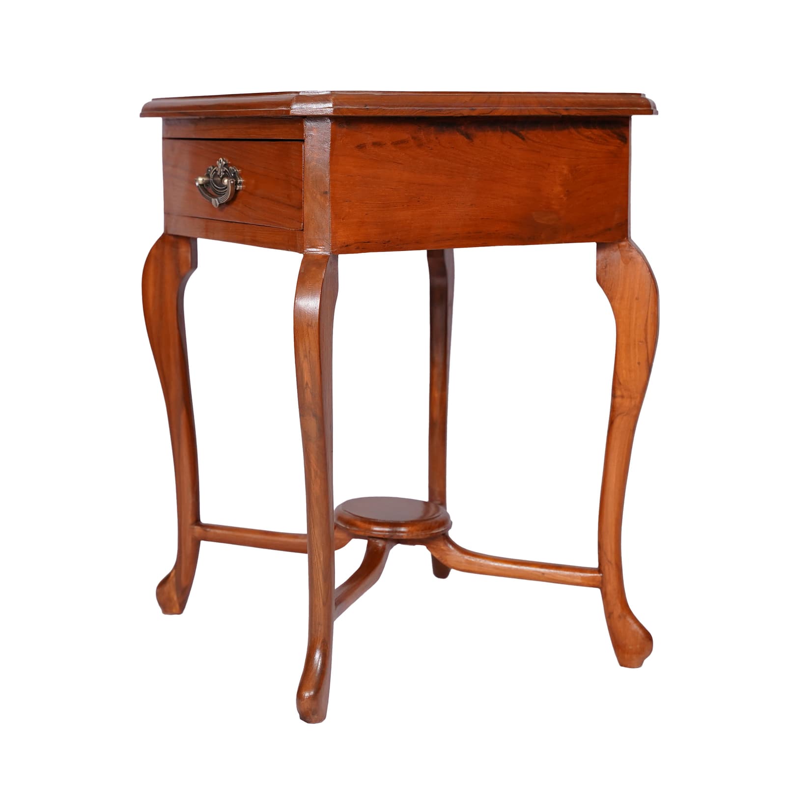 Windsor End Table by The Artisania