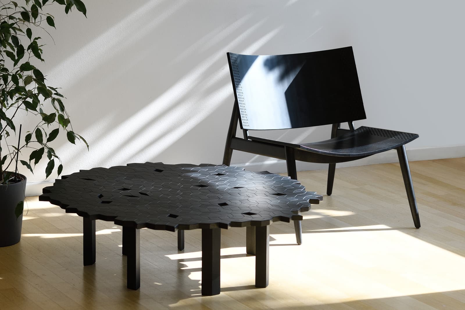 OMBRA Table by Zanat