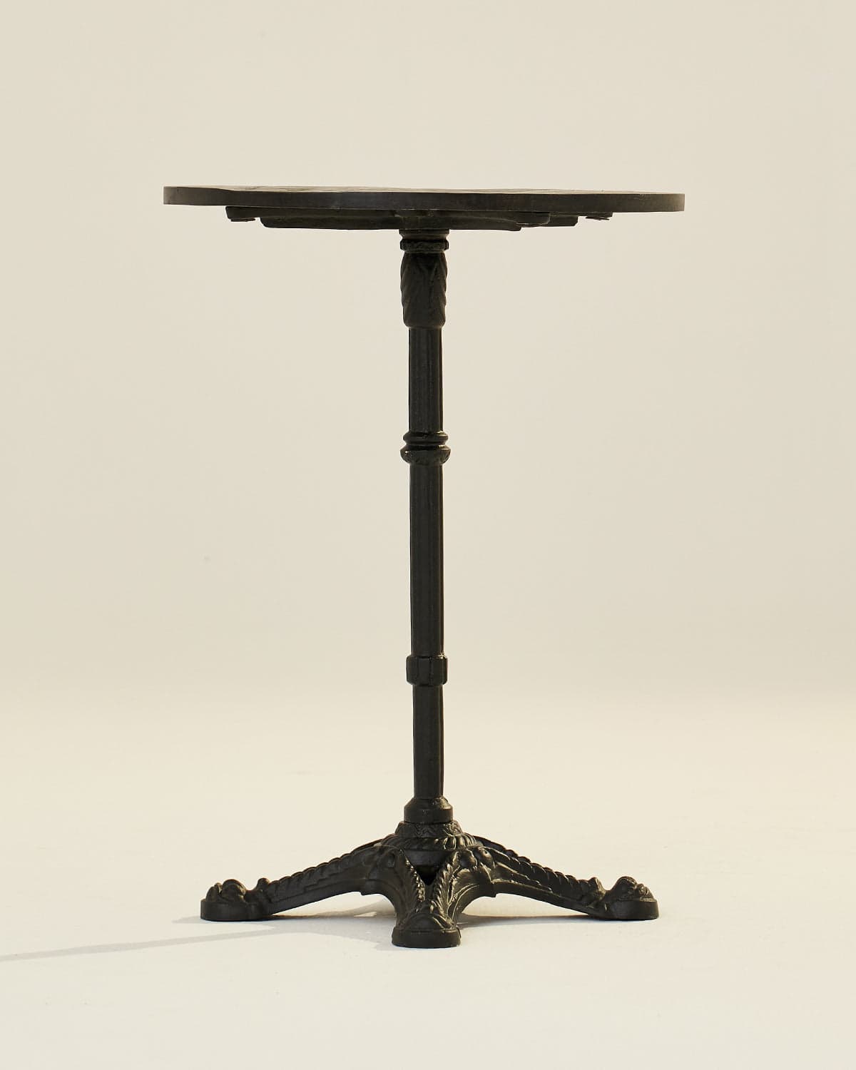 Oldie Table by Lmnoh